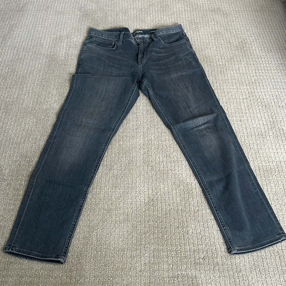 Men’s Banana Republic Traveler Jeans - 33x30 - Slim Fit